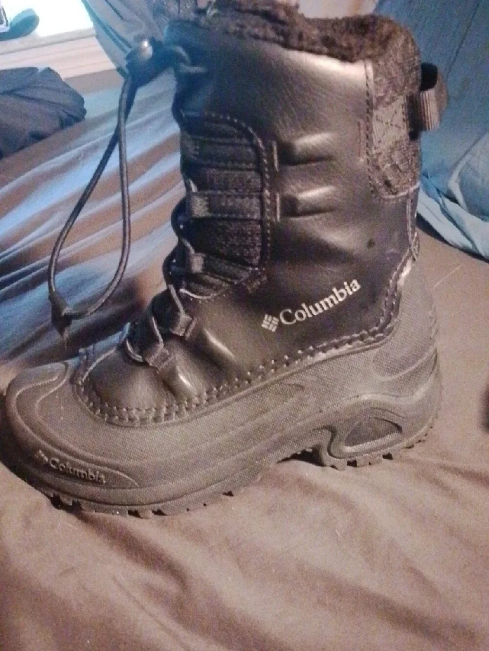 Columbia Black Waterproof Winter Snow Boots Insulated Cold Weather Size 2